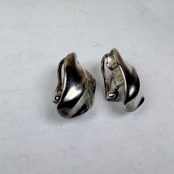 VTG Clip On Earrings Premier Designs Silver plated Leaf Lagenlook Art To Wear - Picture 3 of 7